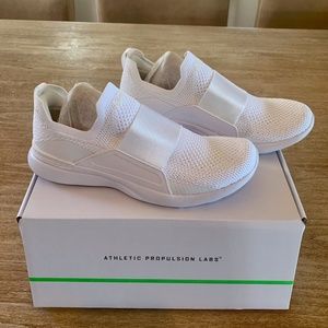 APL WOMEN'S TECHLOOM BLISS WHITE / WHITE  Size 7.5